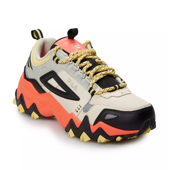 Fila Oakmont TR Sneakers Women’s Size 9 EUC - Picture 1 of 7